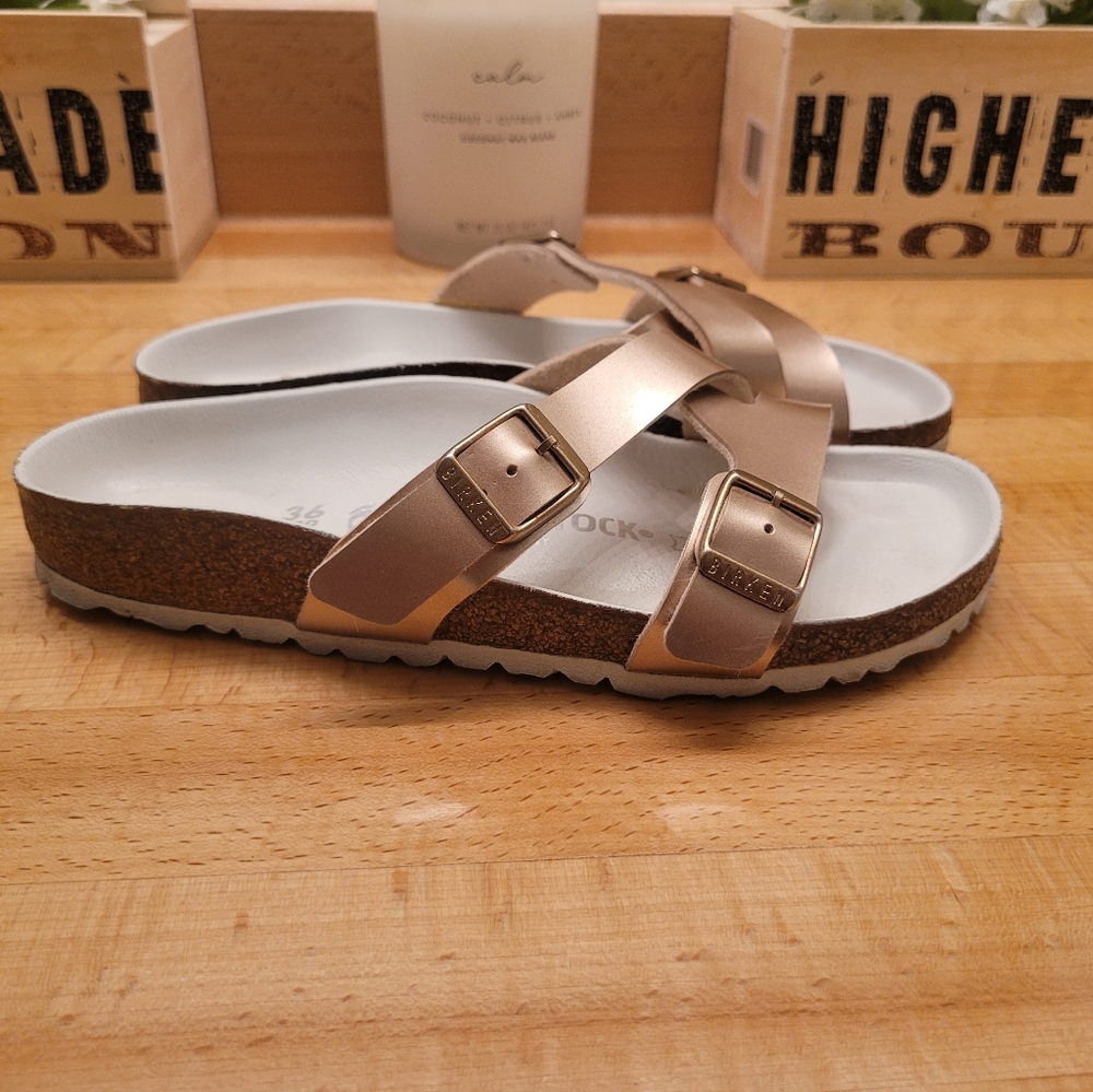 Birkenstock Women’s Size Yao Balance Rose Gold Slides Size 36